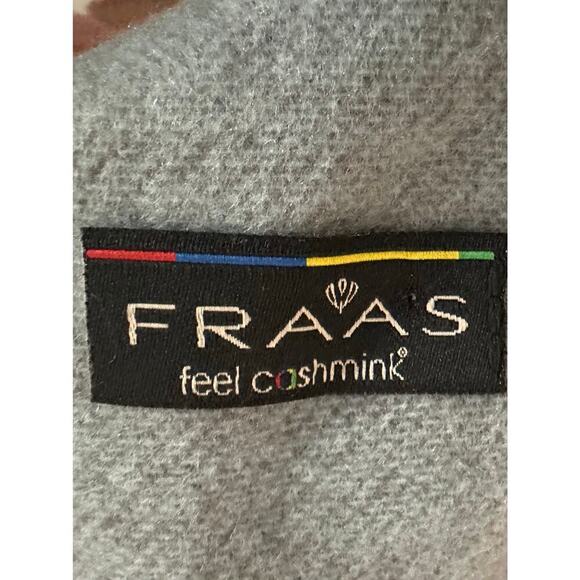 FRAAS Cashmink Multicolor Plaid Circle Scarf Wrap - NWOT - Picture 2 of 3